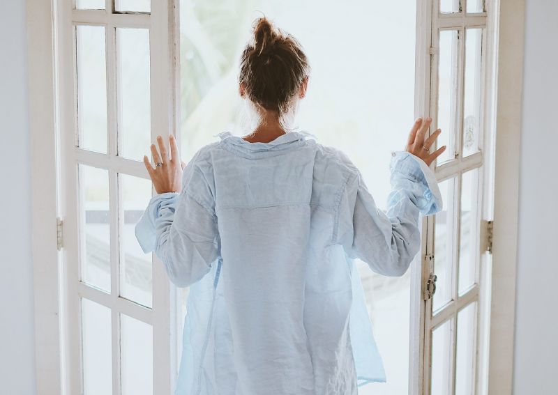 Decoração simples de um apartamento pequeno